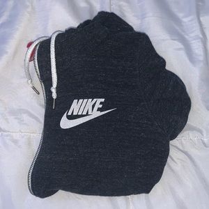 Nike Women’s vintage Full-Zip up